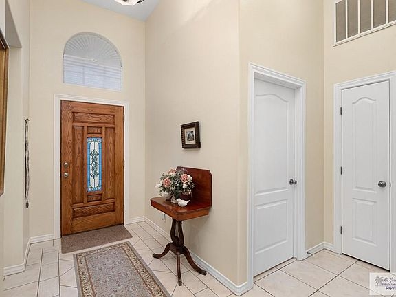 2nd image of 2125 Summerfield Ln
