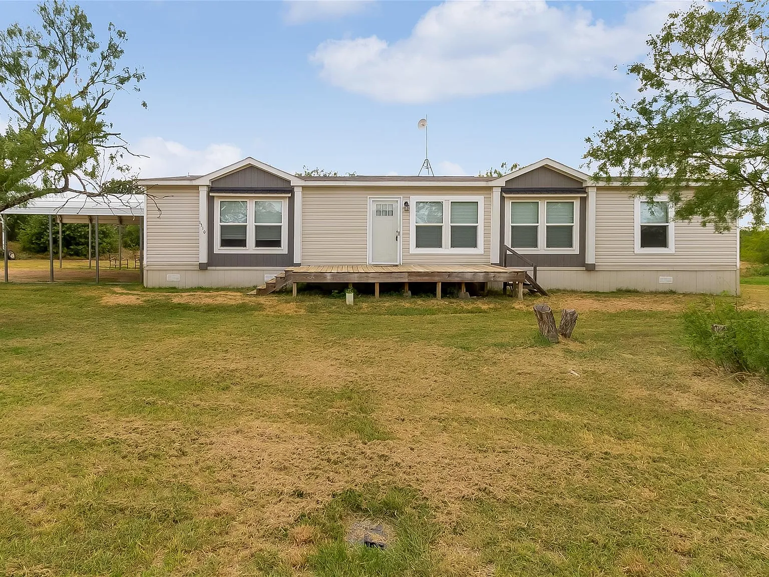 3 bed, 2.5 bath, 1800 sqft, $1,500 — Photo 2