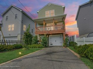811 Prospect Ave, Union Beach, NJ 07735