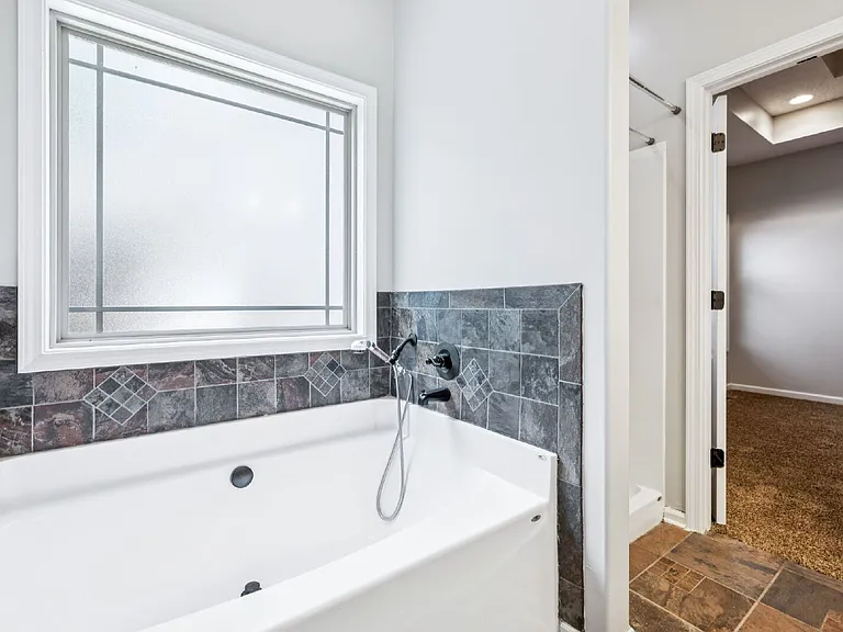 634 Hidden Valley Dr — Photo 30