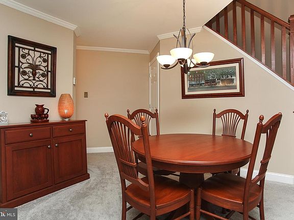 5th image of 71 Hillcroft Way