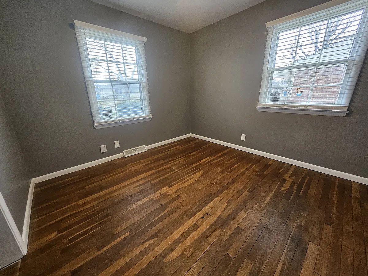 Building Photo - 10909 College Place Dr