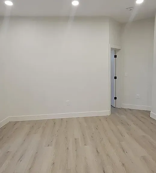 530 W Side Ave #6L — Photo 3