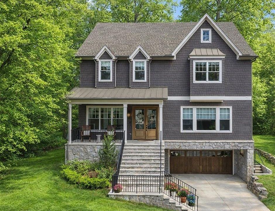 1st image of 1381 Wessyngton Rd NE
