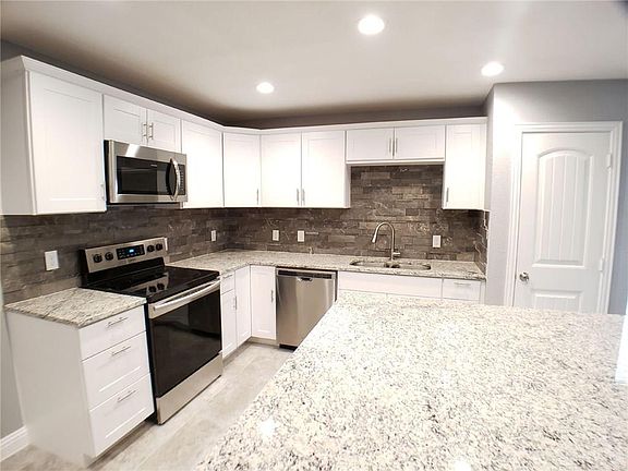 4th image of 4908 Penrose Ave