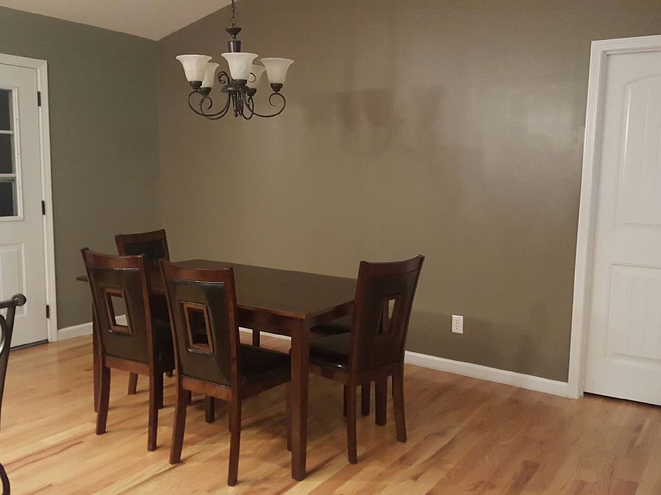 1st image of 421 Lakeside Dr