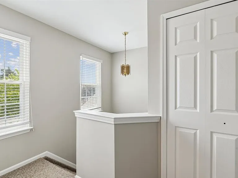 1688 Christopher Dr — Photo 12