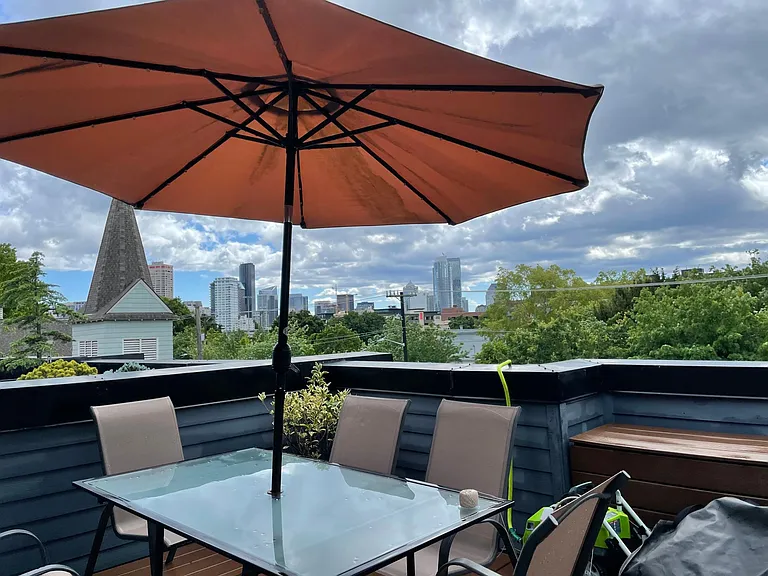 Rooftop deck