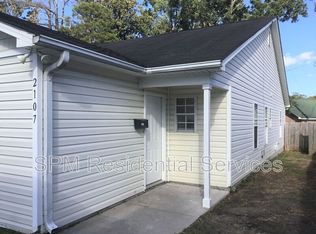 2107 Dexter St, Wilmington, NC 28403