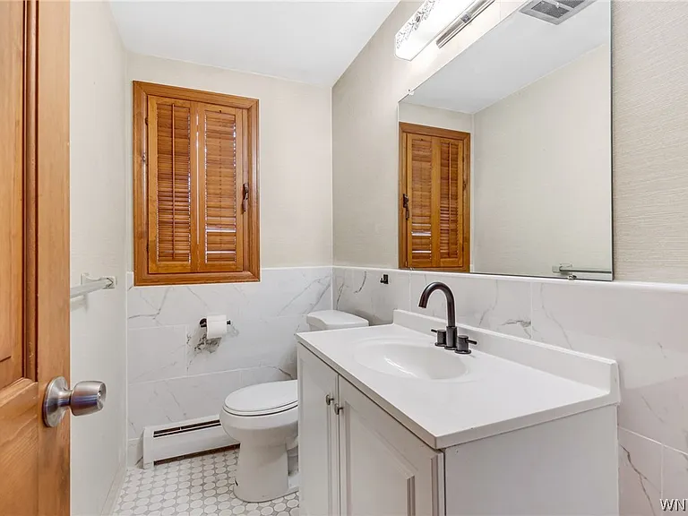 71 Chaumont Dr — Photo 22