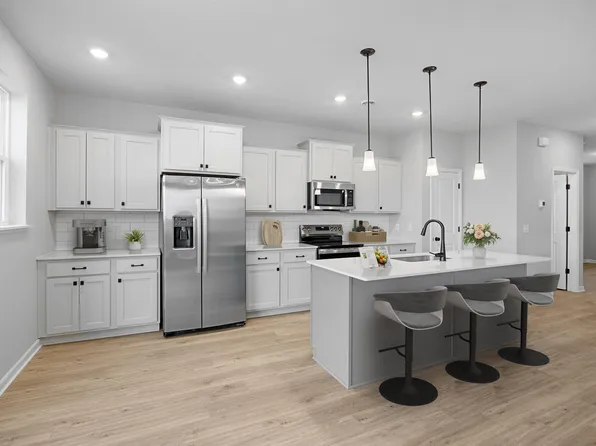 6120 157th St N, Hugo, MN 55038