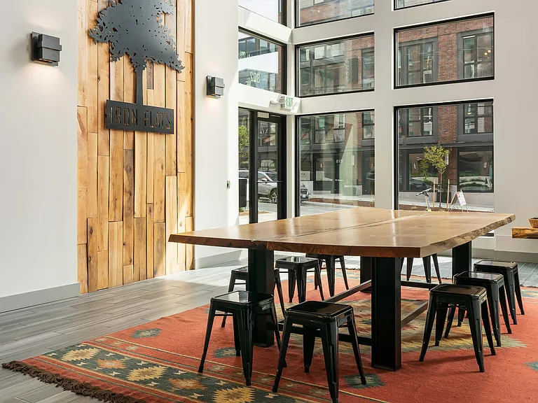 Iron Flats, Maude & Theo — Photo 20