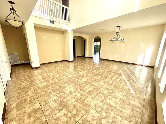 2nd image of 8272 NW 125th Ln