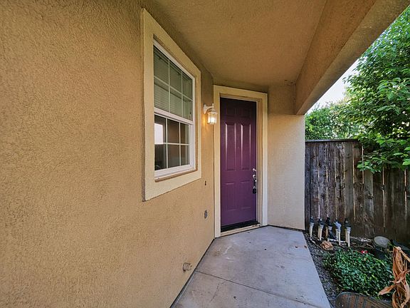 4th image of 3193 English Oak Cir