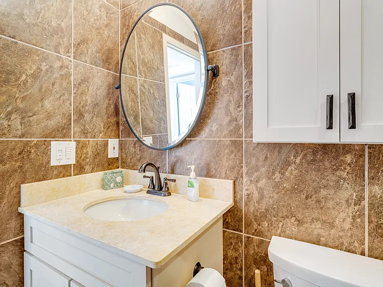 1181 Lake House Cir — Photo 25