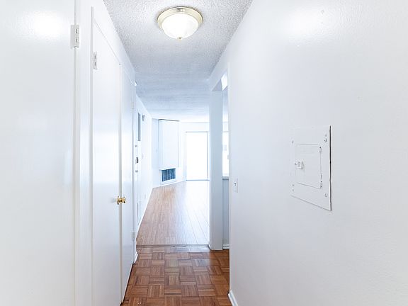4th image of 11661 Goshen Ave APT 203