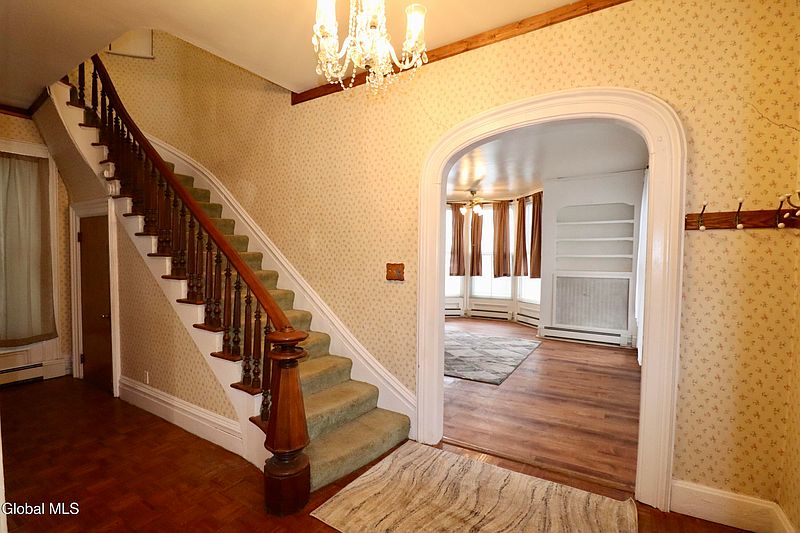 5th image of 26 Younglove Avenue