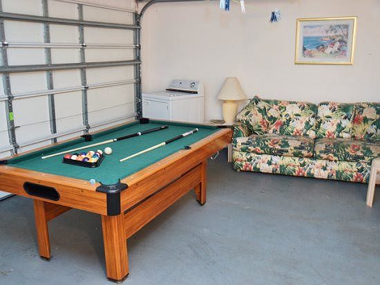 CC5P1007CCC-games-room