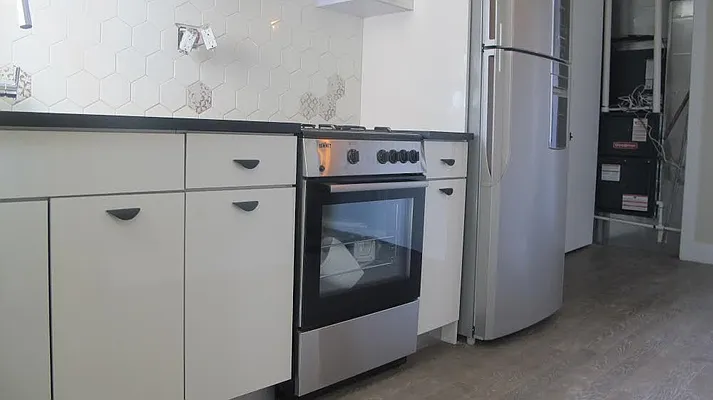 Rented by P Management | media 61