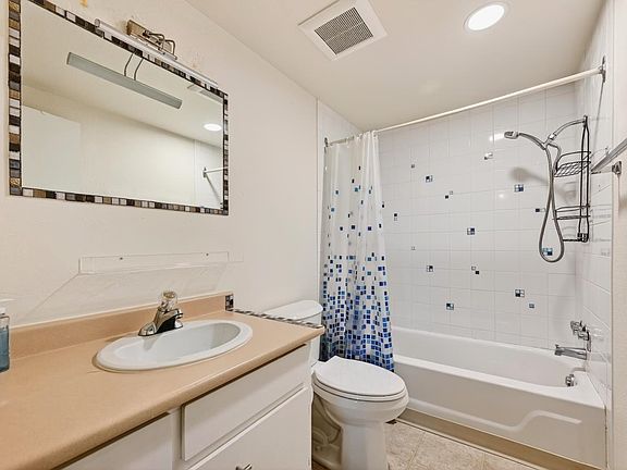 5th image of 6340 Buswell St #211
