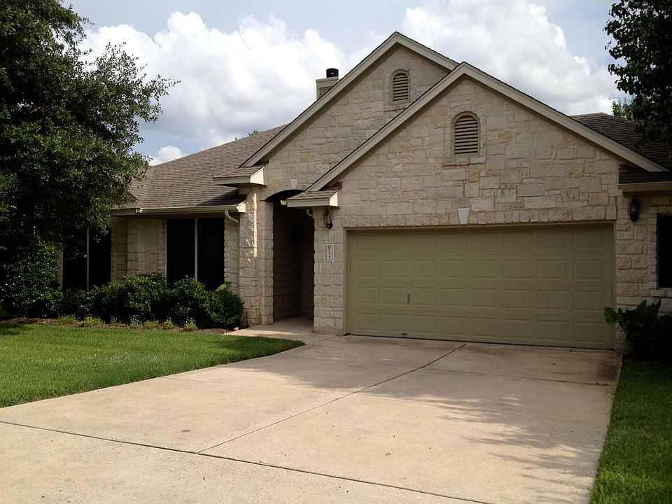 Texas Limestone with 2.5 car garage