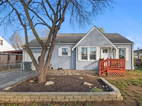 2237 S 14th St, Kansas City, KS 66103