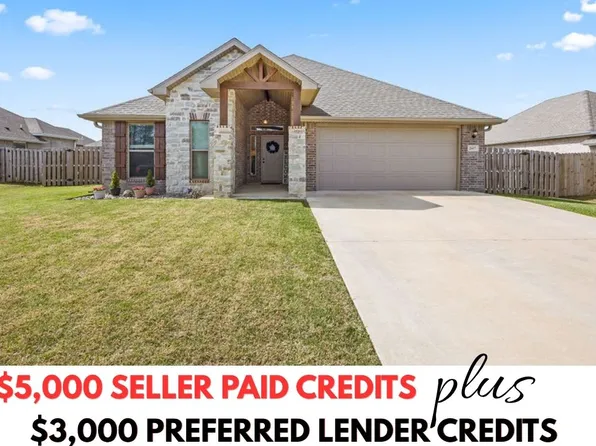 2417 Lock Ln, Pea Ridge, AR 72751