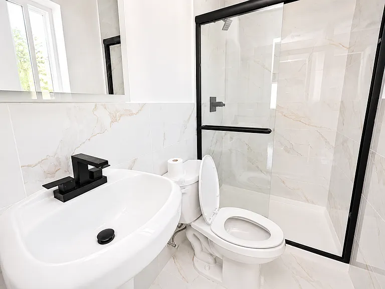 25 Knesel St #2 — Photo 11