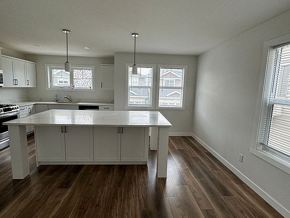 4th image of 128 Dickson Cres #128