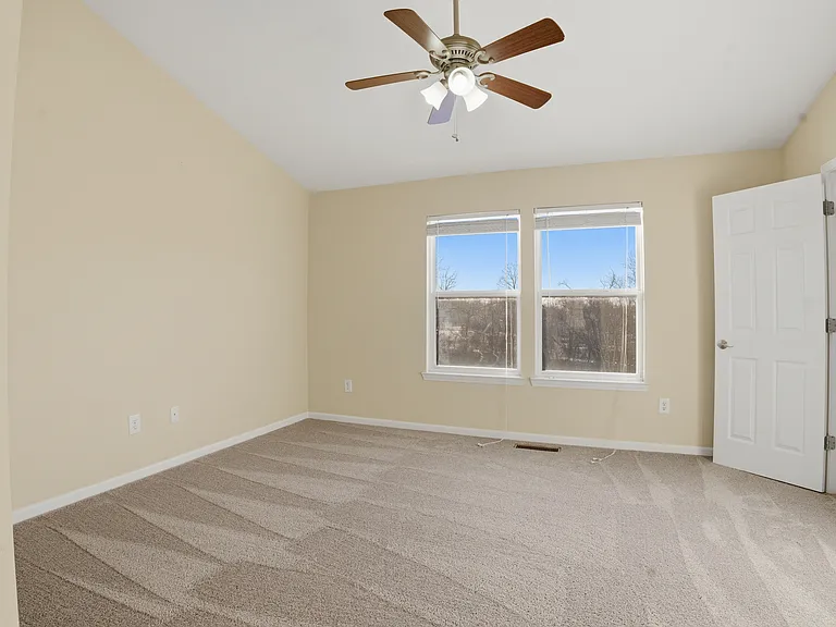 5658 Brownstone Dr — Photo 12