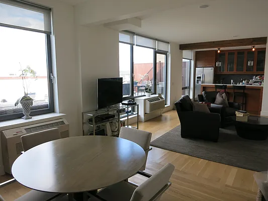 Rented by City View Living | media 22