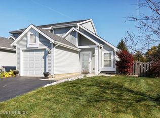 2127 Cardinal Dr, Glendale Heights, IL