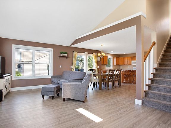 5th image of 3721 Bantam Dr
