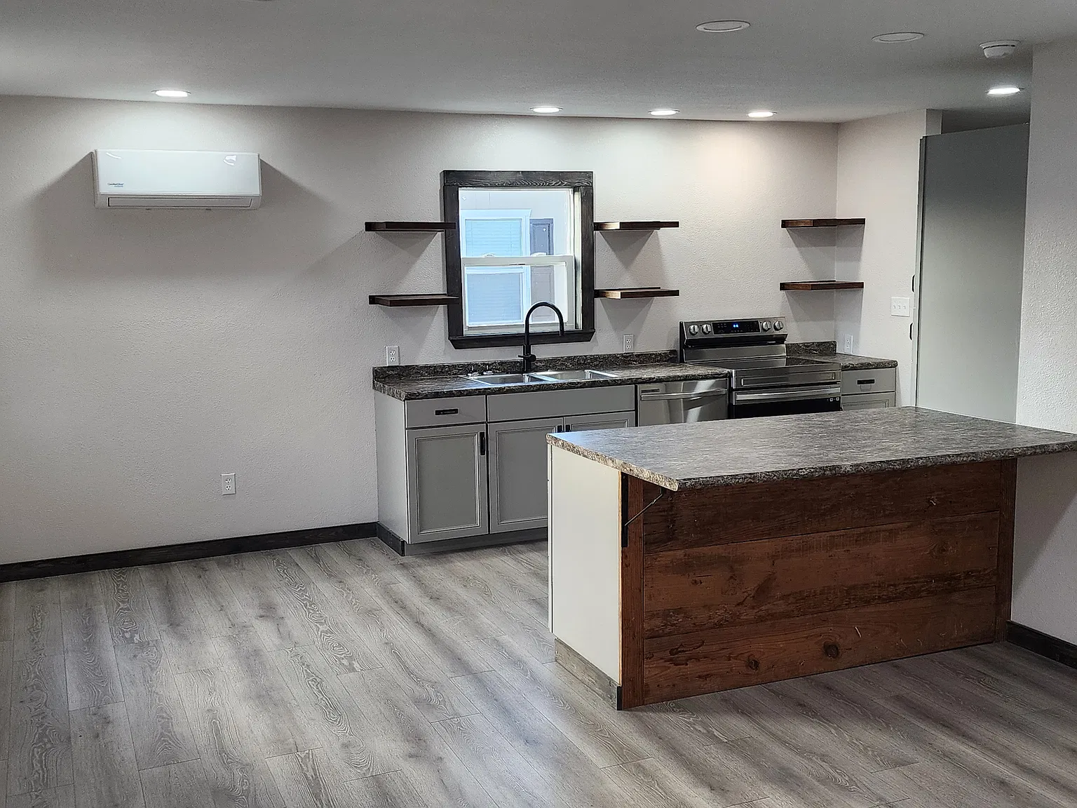 2 bed, 780 sqft, $1,000 — Photo 2