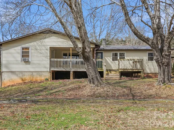 180 Whispering Pines Dr, Pisgah Forest, NC 28768