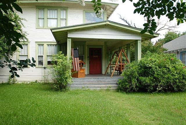 1st image of 1446 W 4th Ave