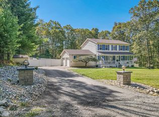 1136 Sierra Trails Dr, East Stroudsburg, PA 18302