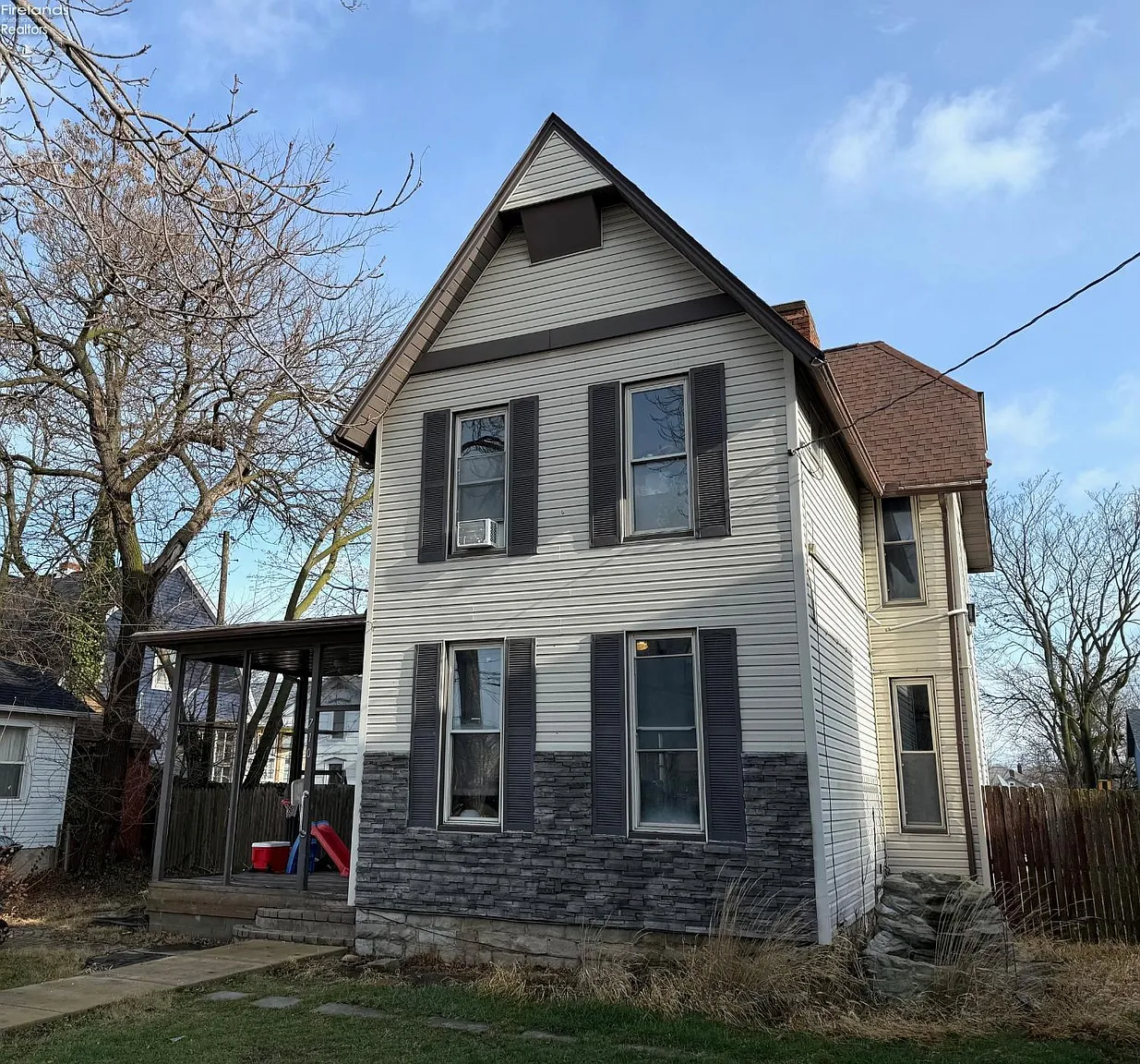 710 Franklin St photo 1