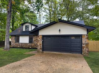 15 Piney Cove Mnr, Maumelle, AR 72113