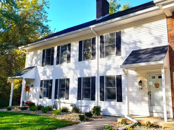 3 Castle Hill Rd #B, Agawam, MA 01001