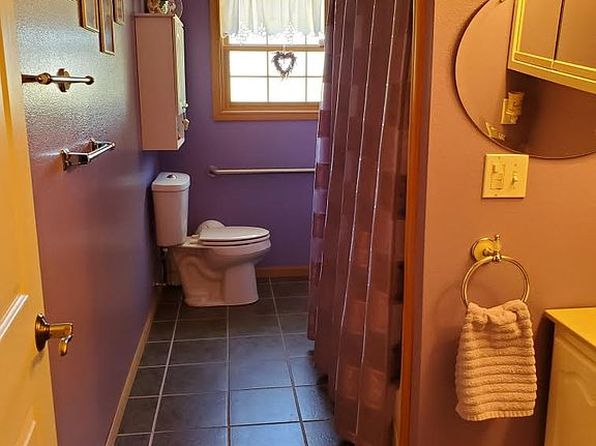 1173 Marshall Rd, Tekonsha, MI 49092