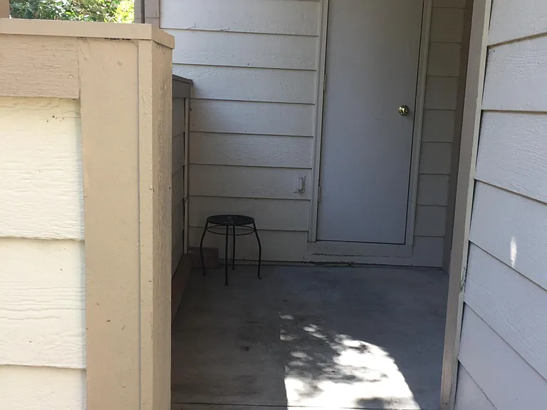 6076 Gunbarrel Ave #E — Photo 8