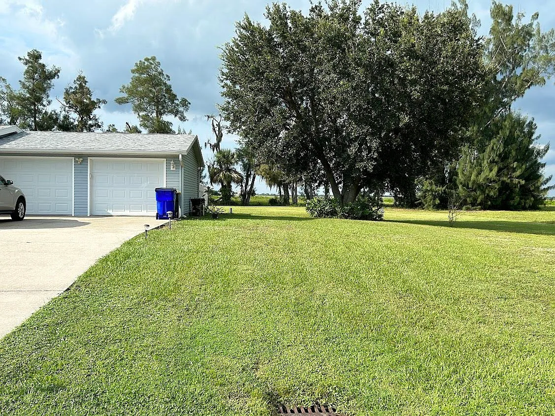 4 bed, 1908 sqft, $2,240 — Photo 3