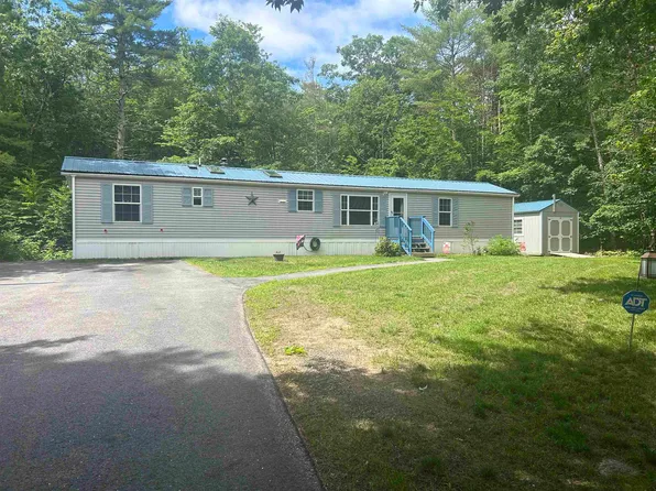 1184 NH Route 11 Route, Farmington, NH 03835