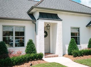 2908 Quiet Oak Pl, Schriever, LA 70395