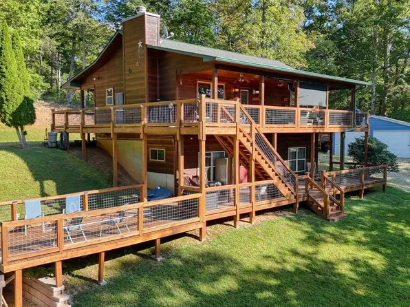 152 Dockery Ridge Rd, Young Harris, GA 30582