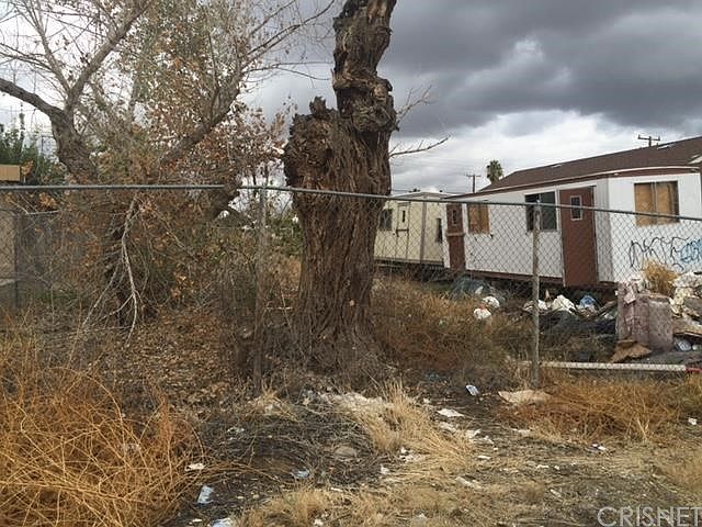 2nd image of 912 Cannon Ave