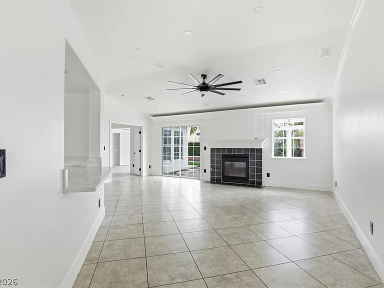 5204 Elm Grove Dr — Photo 18
