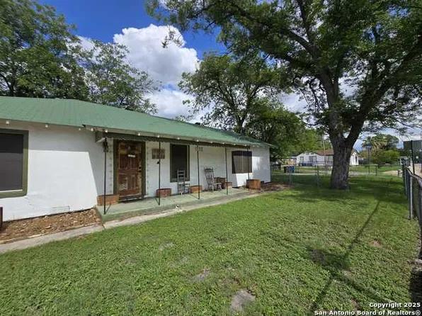 1020 Mission Rd, San Antonio, TX 78210