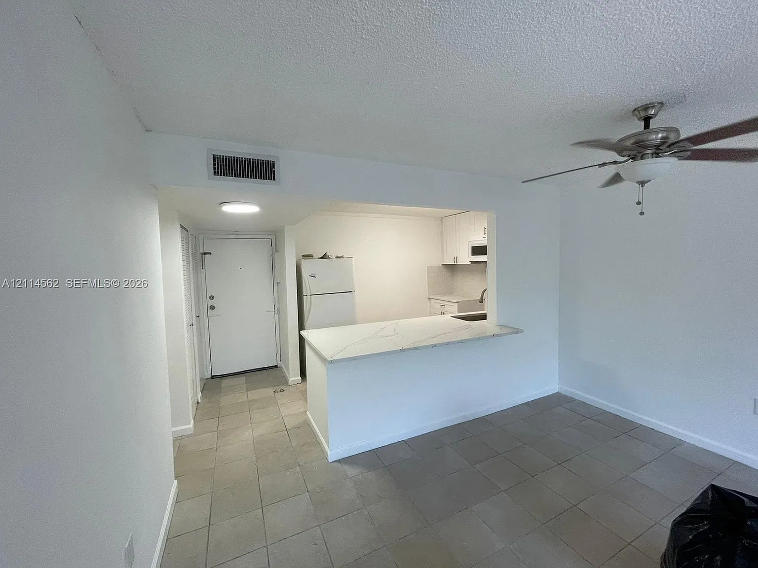 Heritage Circle Condo — Photo 3